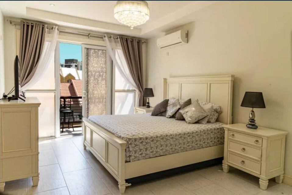 Finest Accommodation Riches Manor 1 Gladstone Drive Apt A2 Kgn 6 New Kgn Kingston Esterno foto