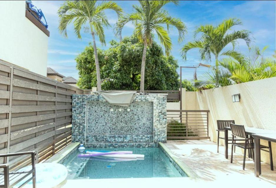 Finest Accommodation Riches Manor 1 Gladstone Drive Apt A2 Kgn 6 New Kgn Kingston Esterno foto